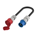 Adapter EV CEE 32A (niebieski, 1-fazowy, męski) na CEE 32A (czerwony, 3-fazowy, żeński)